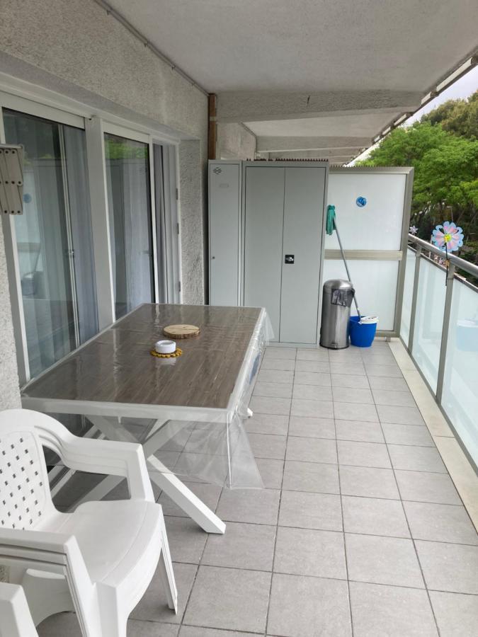 Chez Chantal 3 Chambres Au Centre Touristique De Salou Avec Garage Esterno foto